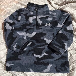 Under Armour Gray Camo Fleece Pullover